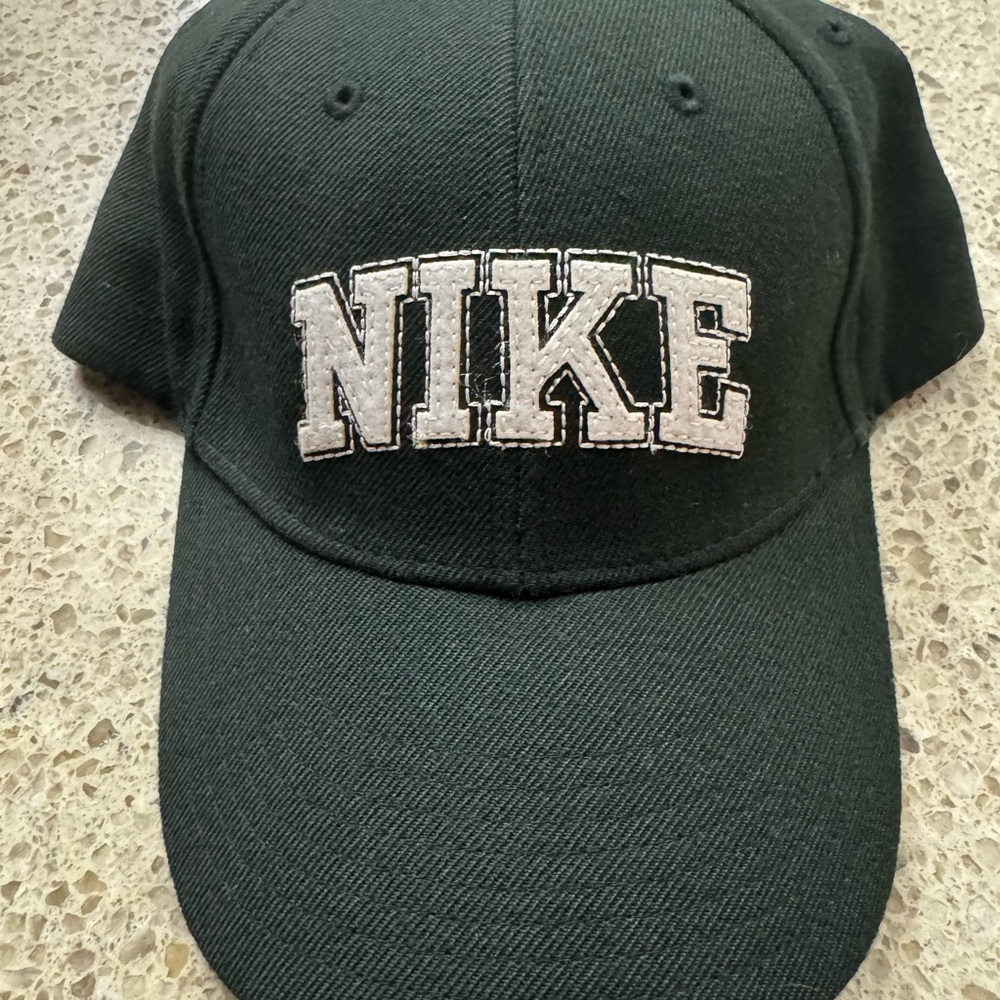 Vintage Y2K NIKE Dad Cap black with white embroidered logo